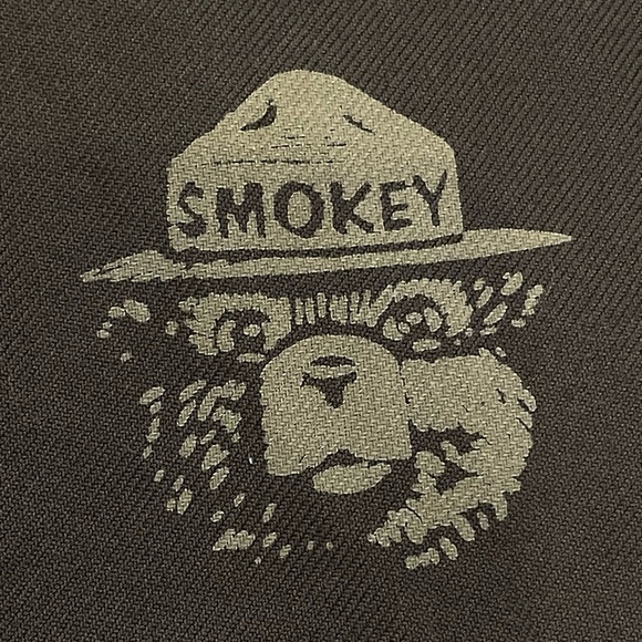 Filson brown button down men's M 5-oz woven Smokey Bear graphic print rare - Picture 5 of 7